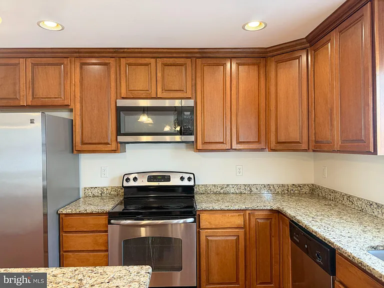 10 Meadow Court Gln — Photo 5