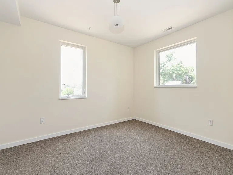 1050 Druid Ave. — Photo 13