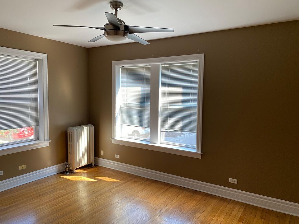 1st image of 3014 W Sunnyside Ave #1