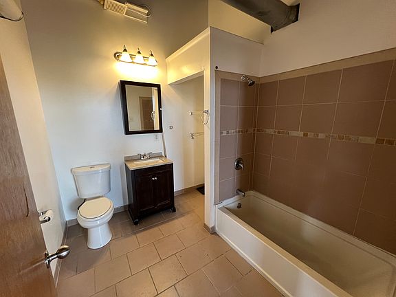 2nd image of 1700 N 5th St #D1ba19d92