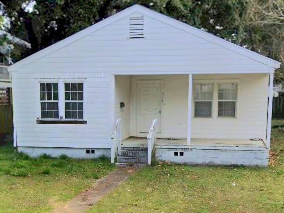 1st image of 272 Benachi Ave
