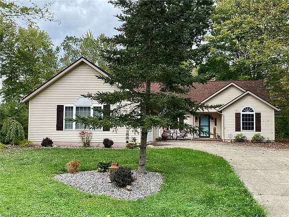 2nd image of 2456 Plum Creek Dr