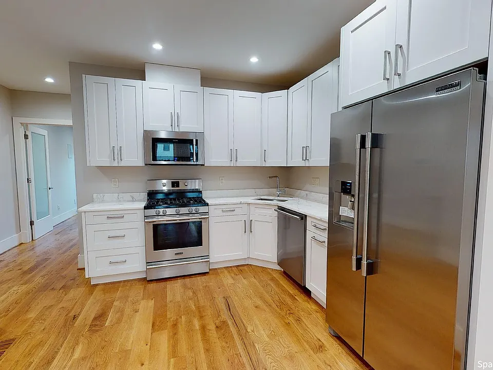 523 Lamont St NW #1