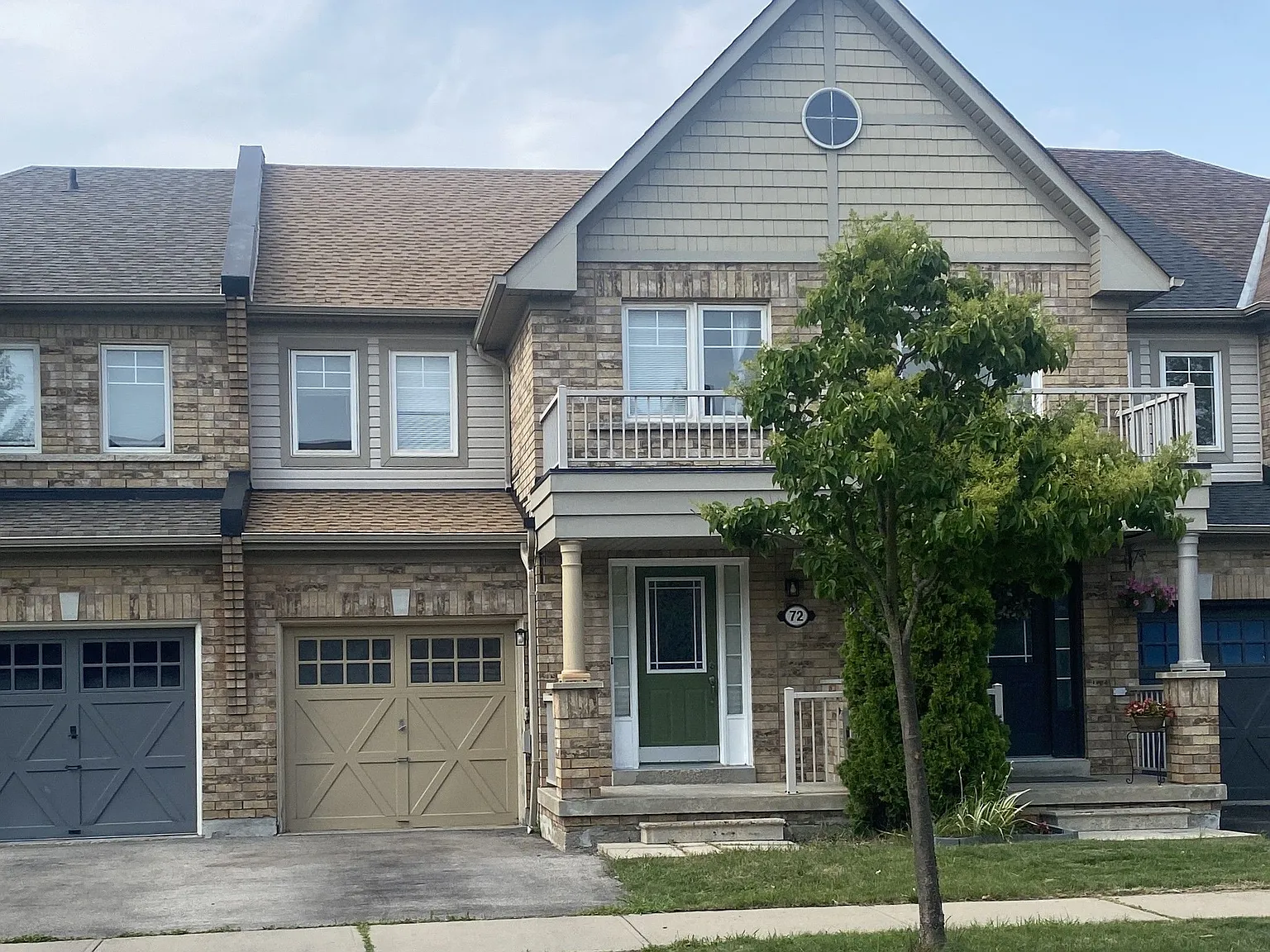 3 bed, $2,950 — Photo 1