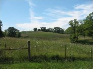 12833 McIntyre Rd, Leavenworth, KS 66048