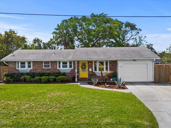 718 VECUNA Road, Atlantic Beach, FL 32233