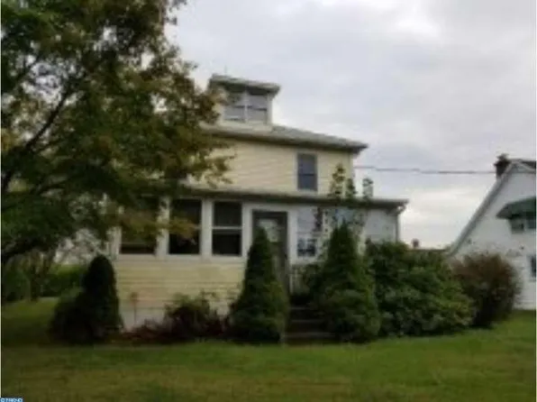 106 Old Bowers Rd, Mertztown, PA 19539