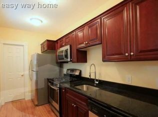 10 White Street Pl #6, Cambridge, MA 02140