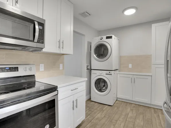 2227 NE 3rd Avenue #1 & 2, Delray Beach, FL 33444