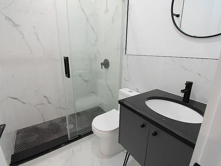 337 Cornelia St #3A — Photo 7