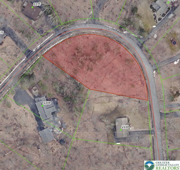 1st image of 306 Lake Dr
