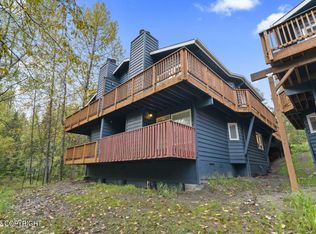 2601 La Honda Dr, Anchorage, AK 99517