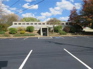 811 S Center Ave, Hunker, PA 15639