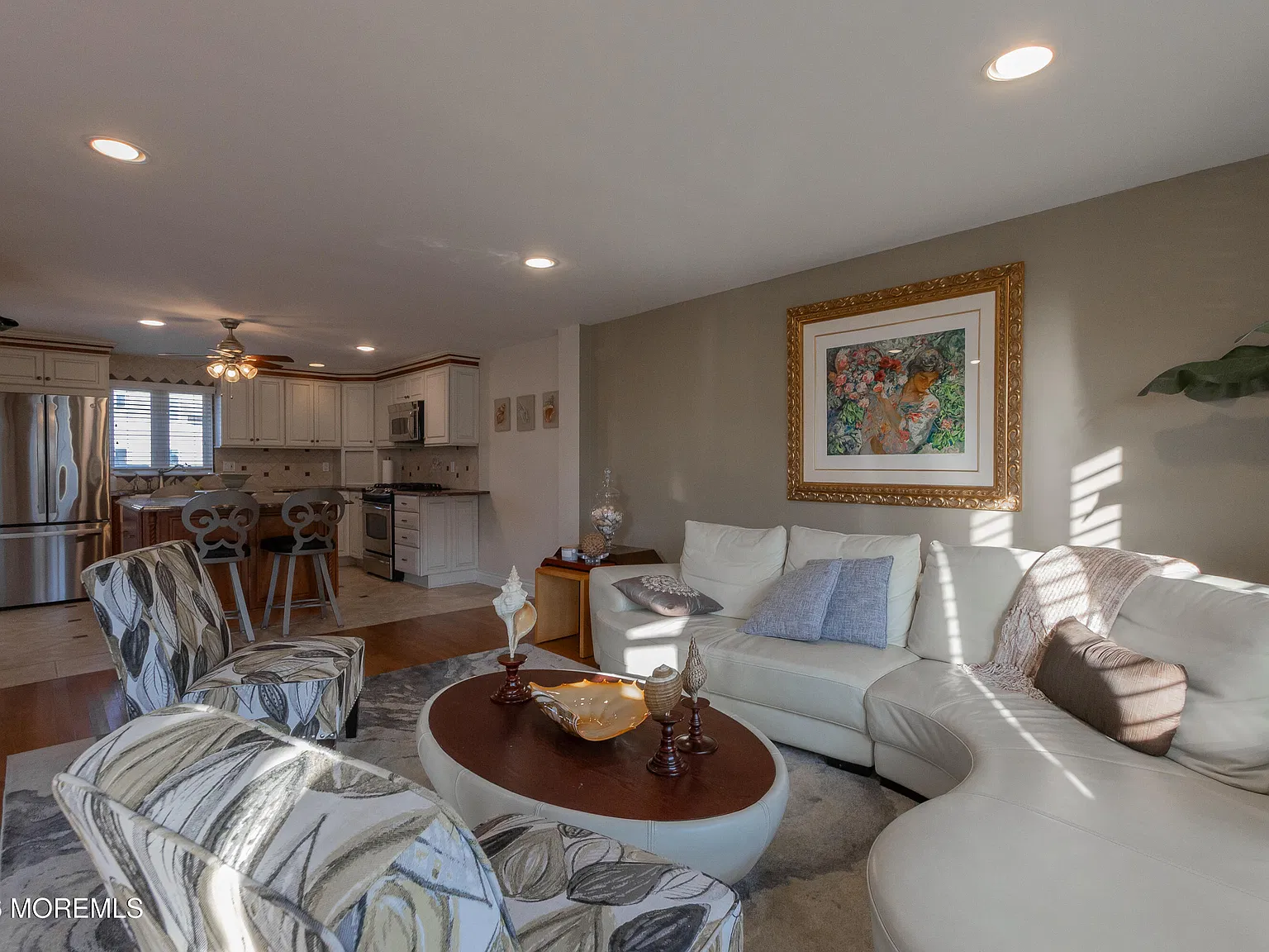 3 bed, 1200 sqft, $2,400 — Photo 4