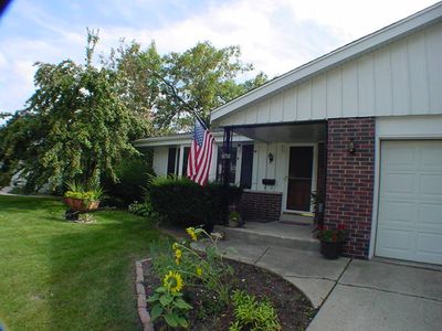 5075 Saxony Ln, Greendale, WI, 53129