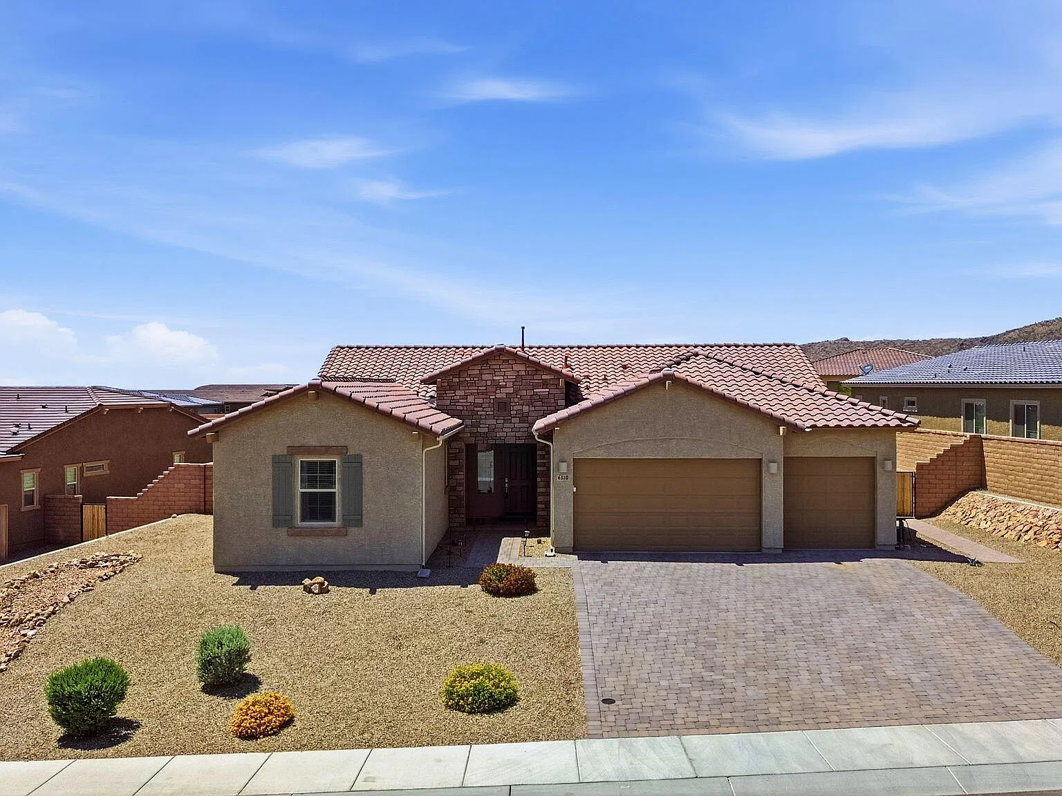 4 bed, 2.5 bath, 2598 sqft, $3,800 — Photo 1