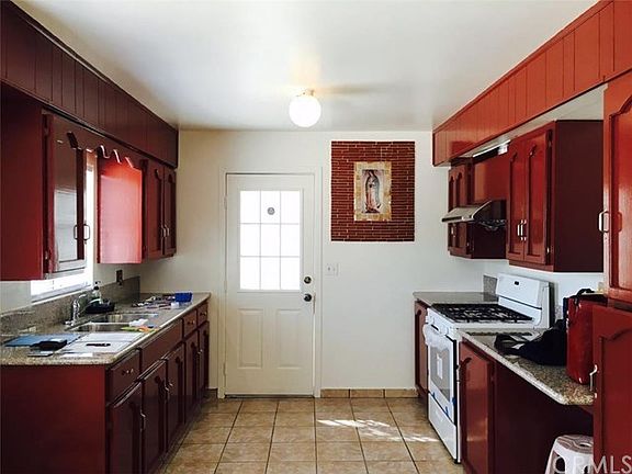 3rd image of 2863 Santez Dr