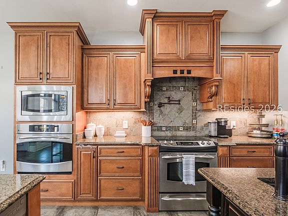 4th image of 41 Belfield Dr