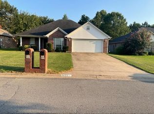 4425 Oregon Trl, Conway, AR 72034