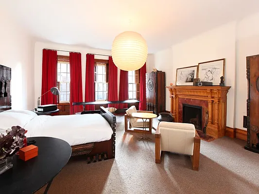 Sold by Sotheby's International Realty | media 79