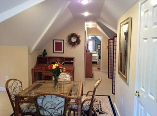 5804 Searl Ter, Bethesda, MD 20816