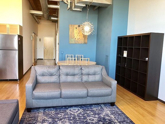 5th image of 120 Holmes St Unit 315