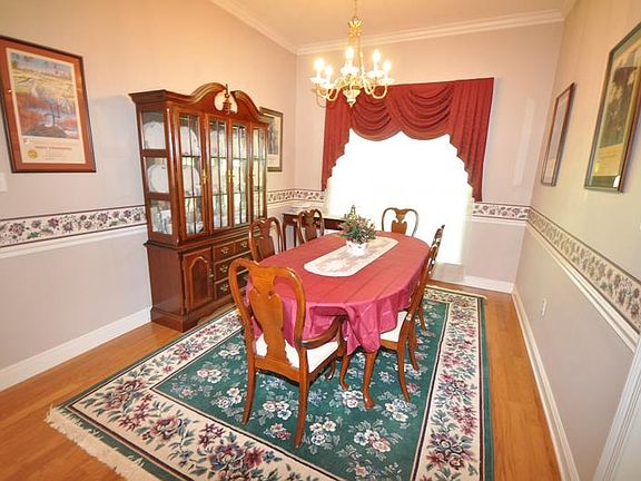 4th image of 23116 General Gardner Ln