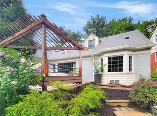 1536 Cochran Rd, Pittsburgh, PA 15243