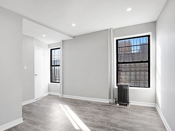 2nd image of 2371 2nd Ave APT 14