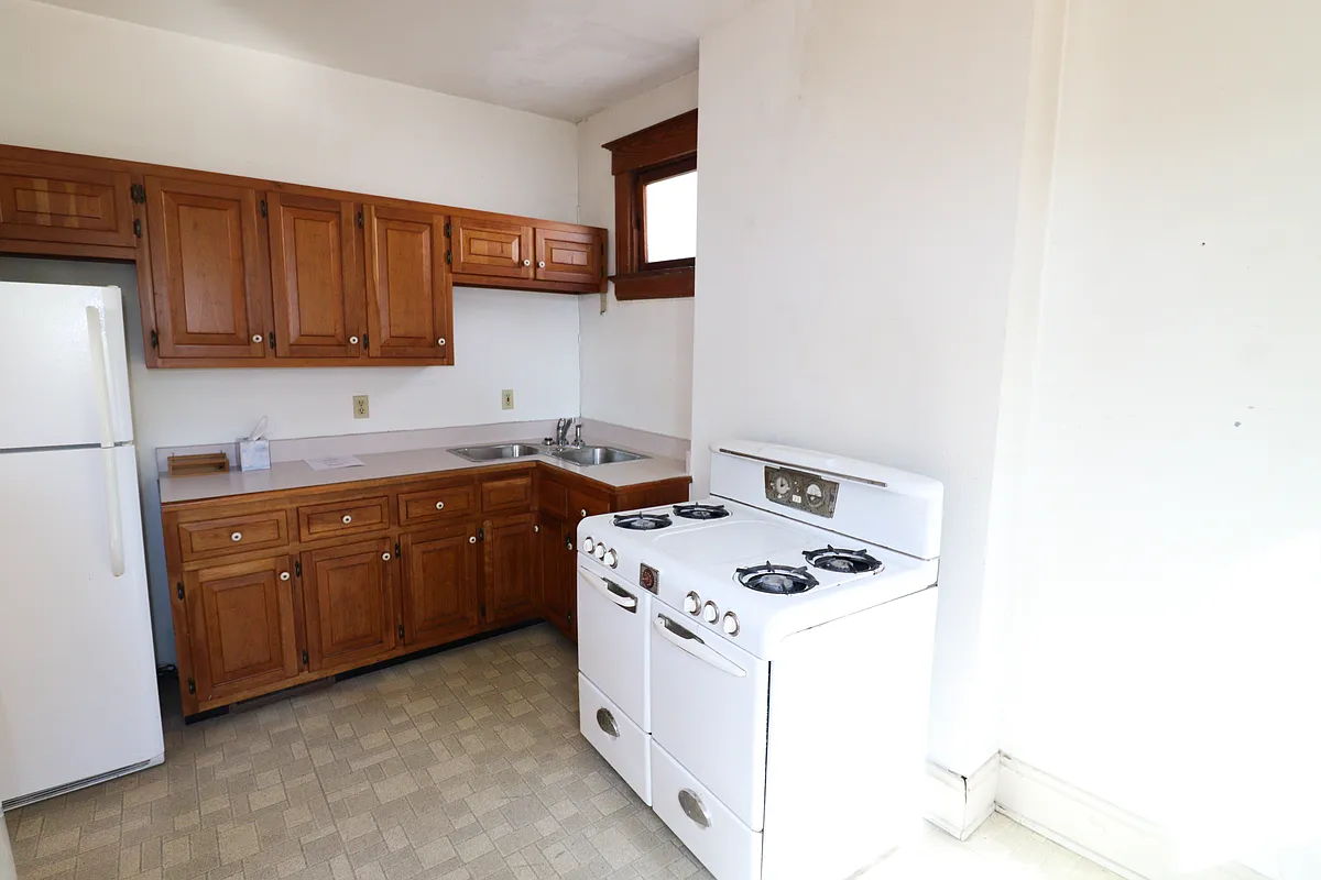 Building Photo - 2626 Eden Ave