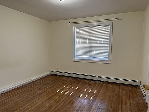 4th image of 15030 21st Ave Floor 1