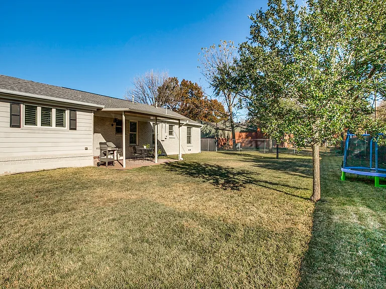 6614 Joyce Way — Photo 25
