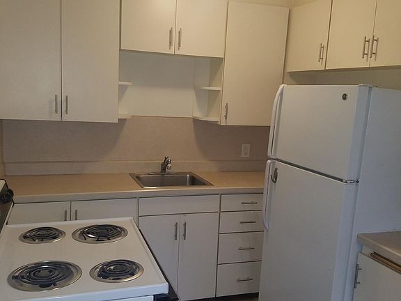 3rd image of 3211 NW Market St #B