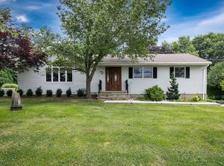 84 Stillhouse Rd, Millstone Township, NJ 08510