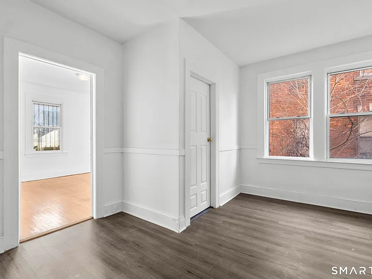364 Woodland St — Photo 12