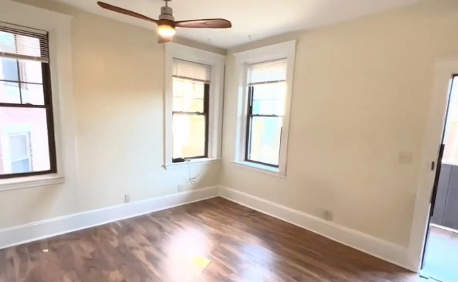 Longwood 2-Bed w/heat — Photo 3