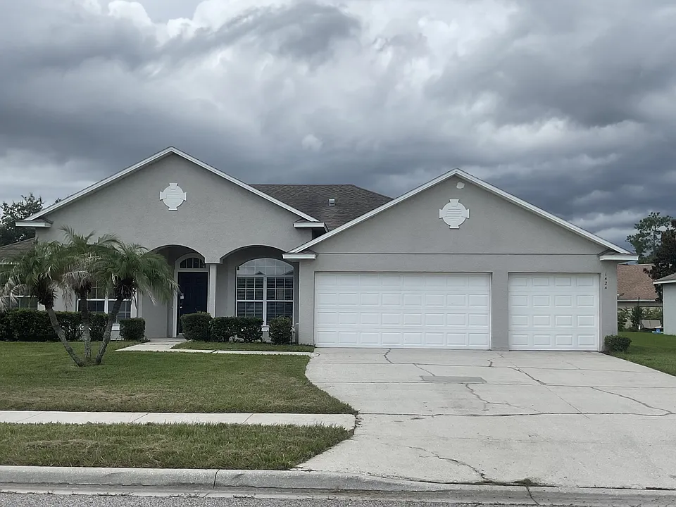 1424 Mistflower Ln