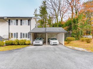 1104 N Main St, Hendersonville, NC 28792