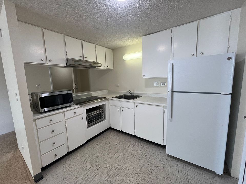 440 Lewers St, Honolulu, HI 96815 | Zillow