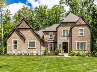 552 E 82nd St, Indianapolis, IN