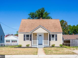 33 Avenal Rd, Essex, MD 21221