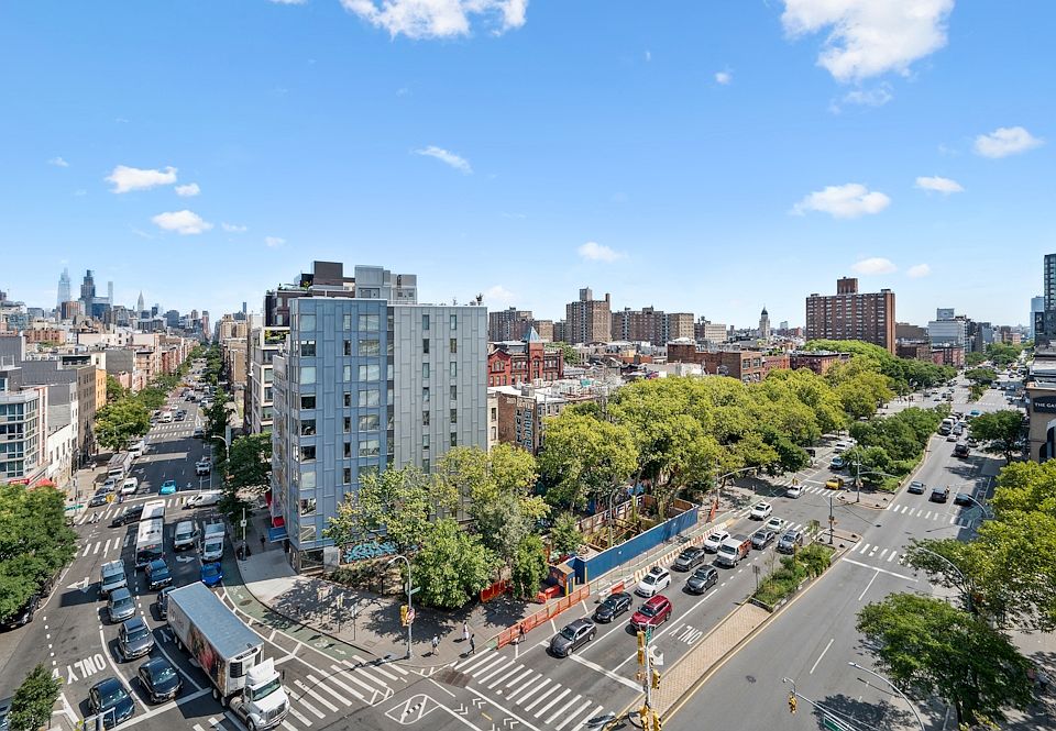 1st image of 229 Chrystie St APT 437