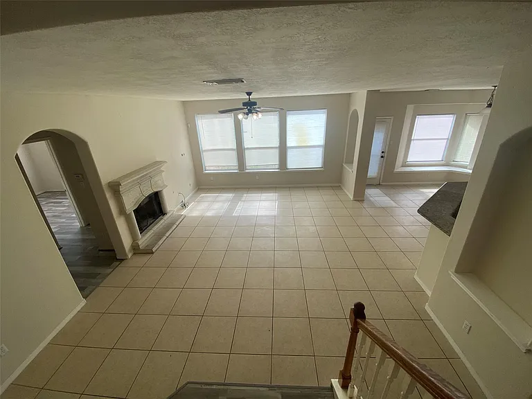 21239 Rush Hollow Ct — Photo 12