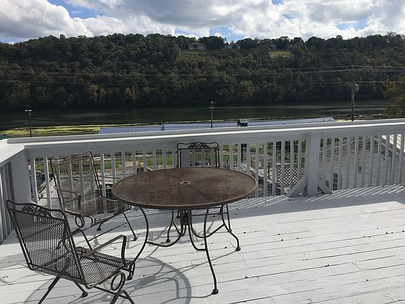 Large deck lake view 
