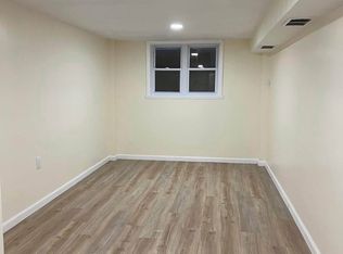 3304 Fish Ave, Bronx, NY 10469