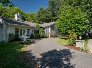 274 Tanglewood Dr, Longmeadow, MA 01106