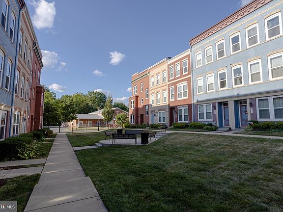 2nd image of 8941 Quarry Rd