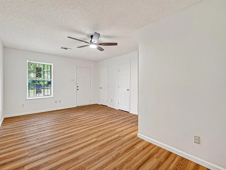7426 Miley St — Photo 22