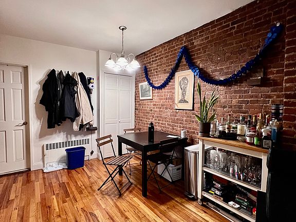3rd image of 55 W 84th St APT 2