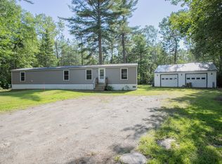 1458 Hudson Rd, Glenburn, ME 04401